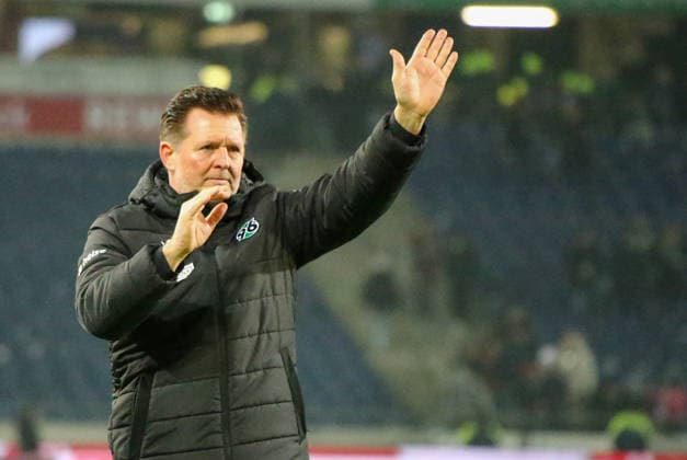 Germany Soccer 2 Bundesliga 2025 26, 16 Matchday Hannover 96 vs VfL Bochum Heinz von Heiden Arena Stadion Hannover Christian Titz Coach, Hannover 96 Hannover Copyright: xAymanxAlahmedx