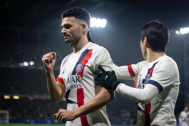 FOOTBALL: Ligue 1 FC Metz vs Paris Saint Germanin (PSG) - 13 12 2025 Stade Saint-Symphorien. Metz - France Joie des joueurs de l equipe de PSG apres le but de Goncalo Ramos 9 (PSG) Kang-in Lee 19 (PSG)  Copyright: xElyxandroxCEGARRAx