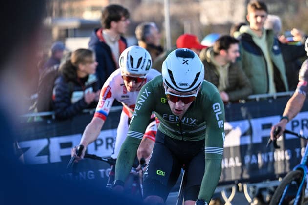 Men SUYS Leiecross Kortrijk Dutch rider Ryan Kamp (Apecin-Deceuninck dev team) participates in the men s elite race of the SUYS Leiecross Kortrijk, stage 4 7 of the Exact Cross competition, in Kortrijk, Belgium, on December 13, 2025. Kortrijk Belgium  Copyright: xGautierxDemouveauxx originalFilename:demouveaux-notitle251213_npoGC.jpg