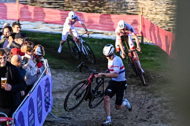 Men SUYS Leiecross Kortrijk British national champion Cameron Mason from the Seven racing team participates in the men s elite race of the SUYS Leiecross Kortrijk, stage 4 of 7 of the Exact Cross competition, in Kortrijk, Belgium, on December 13, 2025. Kortrijk Belgium  Copyright: xGautierxDemouveauxx originalFilename:demouveaux-notitle251213_npI7U.jpg