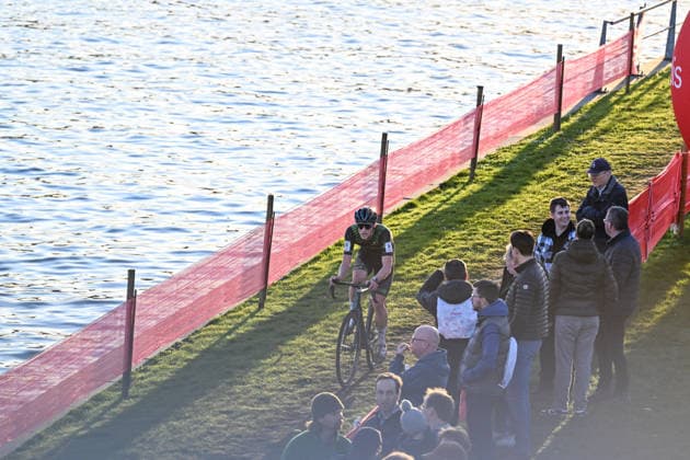 Men SUYS Leiecross Kortrijk British rider Thomas Mein (Hope Factory Racing) participates in the men s elite race of the SUYS Leiecross Kortrijk, stage 4 of 7 of the Exact Cross competition, in Kortrijk, Belgium, on December 13, 2025. Kortrijk Belgium  Copyright: xGautierxDemouveauxx originalFilename:demouveaux-notitle251213_npKHB.jpg