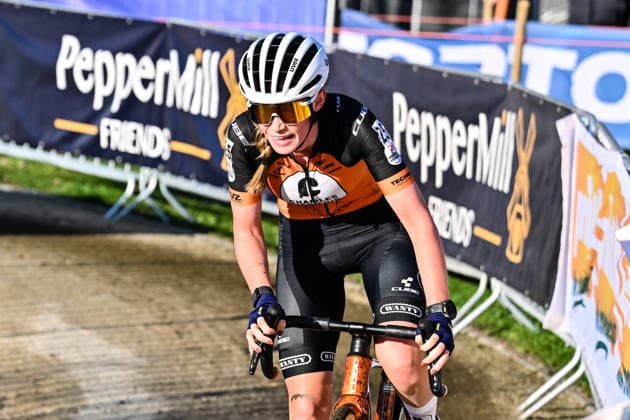 Women SUYS Leiecross Kortrijk Belgian rider Julie Brouwers from team Charles Liegeois Roastery XC participates in the women s elite race of the SUYS Leiecross Kortrijk, stage 4 of 7 in the Exact Cross competition, in Kortrijk, Belgium, on December 13, 2025. Kortrijk Belgium  Copyright: xGautierxDemouveauxx originalFilename:demouveaux-notitle251213_npco3.jpg