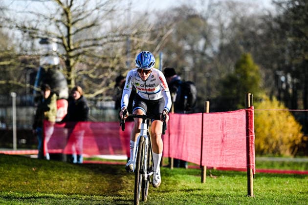 Women SUYS Leiecross Kortrijk Dutch rider Inge van der Heijden, European champion from the team Creland-Corendon, participates in the women s elite race of the SUYS Leiecross Kortrijk, stage 4 7 in the Exact Cross competition, in Kortrijk, Belgium, on December 13, 2025. Kortrijk Belgium  Copyright: xGautierxDemouveauxx originalFilename:demouveaux-notitle251213_npbdt.jpg