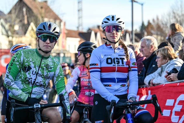 Women SUYS Leiecross Kortrijk Spanish rider Sara Cueto Vega from the Arrueda cyclocross team and British national champion Xan Crees from team OGT Powered by Use participate in the women s elite race of the SUYS Leiecross Kortrijk, stage 4 of 7 in the Exact Cross competition, in Kortrijk, Belgium, on December 13, 2025. Kortrijk Belgium  Copyright: xGautierxDemouveauxx originalFilename:demouveaux-notitle251213_npTIY.jpg