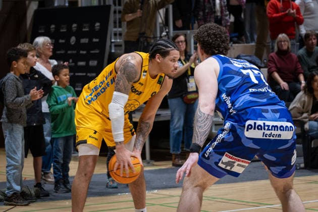 Tylan James Pope Bozic Estriche Knights Kirchheim, 09 Anzac Joseph Dennis Rissetto Phoenix Hagen, 77 GER, Bozic Estriche Knights Kirchheim vs Phoenix Hagen, BARMER 2 Basketball Bundesliga, 12 Matchday, Season 2025 2026, 13 12 2025 GER, Bozic Estriche Knights Kirchheim vs Phoenix Hagen, BARMER 2 Basketball Bundesliga, 12 Matchday, Season 2025 2026, 13 12 2025 Kirchheim an der Teck Copyright: xEibner-Pressefoto NinaxSanderx EP_NSR