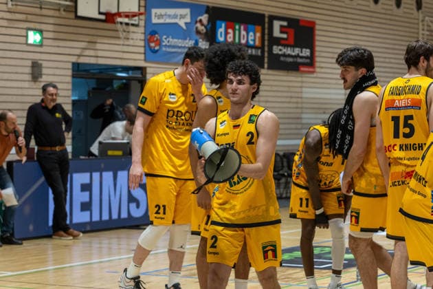 The Bozic Estriche Knights Kirchheim celebrate their victory GER, Bozic Estriche Knights Kirchheim vs Phoenix Hagen, BARMER 2 Basketball Bundesliga, Matchday 12, Season 2025 2026, 13 12 2025 GER, Bozic Estriche Knights Kirchheim vs Phoenix Hagen, BARMER 2 Basketball Bundesliga, Matchday 12, Season 2025 2026, 13 12 2025 Kirchheim an der Teck Copyright: xEibner-Pressefoto NinaxSanderx EP_NSR