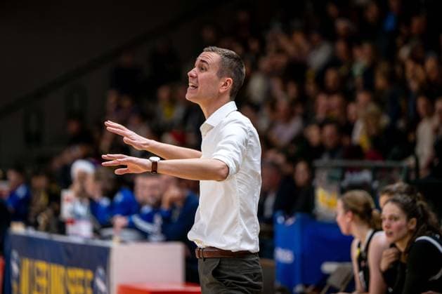 Basketball Berlin 13 12 2025 Season 2025 2026 DBBL 1 Bundesliga Alba Berlin TK Hannover Luchse Jesper Sundberg Hannover, Coach
