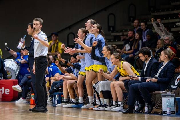 Basketball Berlin 13 12 2025 Season 2025 2026 DBBL 1 Bundesliga Alba Berlin TK Hannover Luchse Jubel Alba Rosalie Esser Alba, No 22 Abby Muse Alba, No 31 Greta Scholle Alba, No 14 Lilli Schultze Alba, No 16 Jo Raflo Alba, No 09 and others