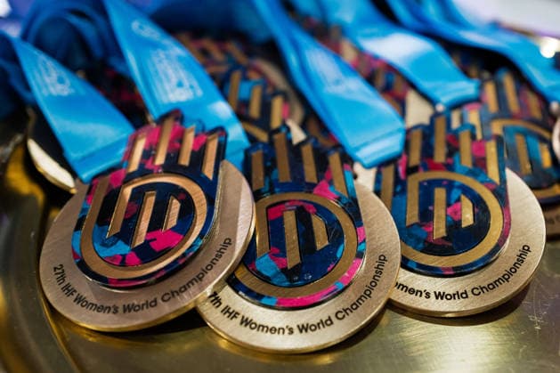 Handball, Womens World Championship, semi-final France Germany Gold medal 27th IHF Women™s World Championship, medal Rotterdam Ahoy Netherlands