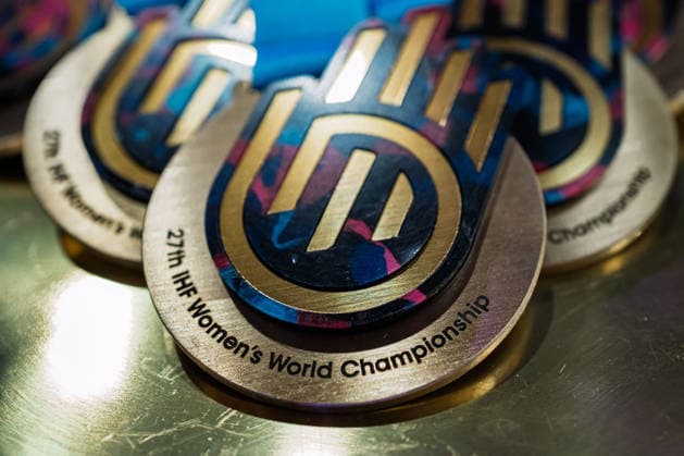 Handball, Womens World Championship, semi-final France Germany Gold medal 27th IHF Women™s World Championship, medal Rotterdam Ahoy Netherlands