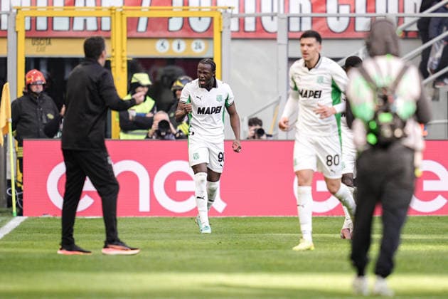 Sassuolo s Ismael Kone celebrates after scoring the 1-0 goal for his team during the Serie A soccer match between Milan and Sassuolo at the San Siro Stadium in Milan , north Italy - Sunday, December 14, 2025. - Soccer .  Copyright: xMarcoxAlpozzi LaPressex