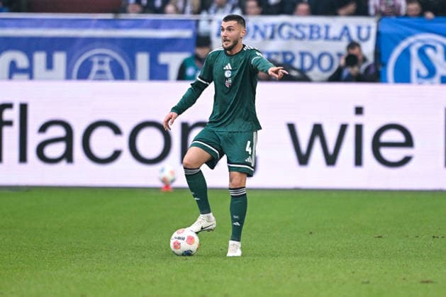 14 12 2025, Football, 2 Bundesliga, Season 2025 2026, Matchday 16, FC Schalke 04 1 FC Nürnberg, Hasan Kurucay FC Schalke 04 xRHR PHOTO YYx Copyright: KROEGER RHR-FOTOx RHR-FOTO YY