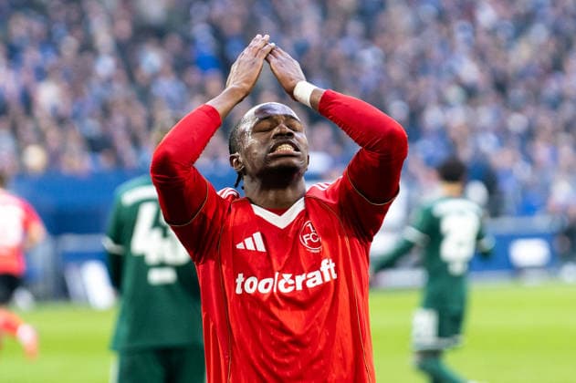 Germany 2 Bundesliga 2025 26, 14 Matchday FC Schalke 04 vs 1 FC Nuremberg 14 12 2025 Veltins Arena Gelsenkirchen, North Rhine-Westphalia Mohamed Ali Zoma 1 FC Nuremberg, 23 Copyright: xCelinaxLeiersx