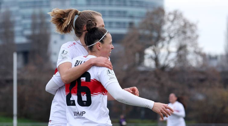 BAU 14 12 2025 Stuttgart Womens soccer VfB Stuttgart vs SC Sand, from left Fabienne Dongus and goal scorer Nicole Billa VfB cheering