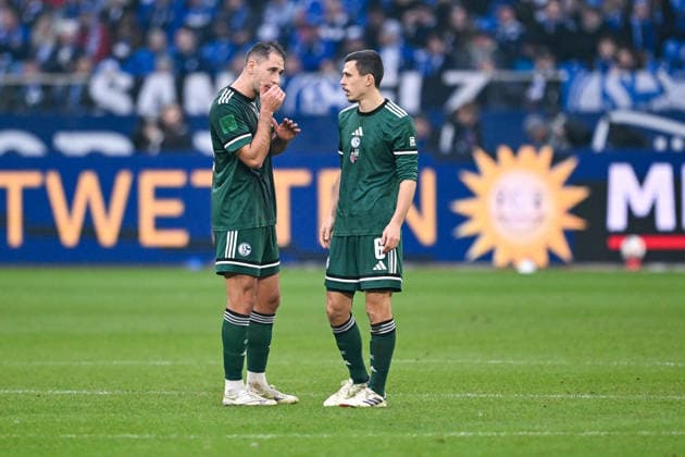 14 12 2025, Football, 2 Bundesliga, Season 2025 2026, Matchday 16, FC Schalke 04 1 FC Nürnberg, Nikola Katic FC Schalke 04 , Ron Schallenberg FC Schalke 04 xRHR PHOTO YYx Copyright: KROEGER RHR-FOTOx RHR-FOTO YY