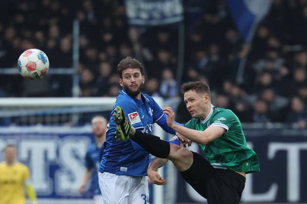 2025 12 14 xjfx 2 Bundesliga SV Darmstadt 98 SC Preussen Muenster v l , Kilian Julian Corredor SV Darmstadt 98 , Paul Jaeckel Preussen Muenster , Zweikampf, Action, Aktion, Battles for the Ball DFL DFB REGULATIONS PROHIBIT ANY USE OF PHOTOGRAPHS as IMAGE SEQUENCES and or QUASI VIDEO Copyright: JoaquimxFerreira