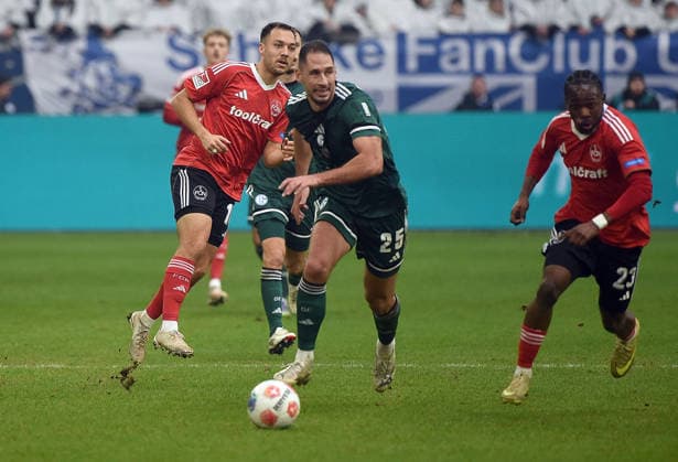 14 12 2025, xhbx, Football 2 Bundesliga, FC Schalke 04 1 FC Nürnberg v l Nikola Katic FC Schalke 04 DFL DFB REGULATIONS PROHIBIT ANY USE OF PHOTOGRAPHS as IMAGE SEQUENCES and or QUASI VIDEO Gelsenkirchen