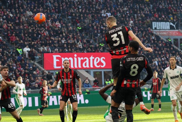 Foto IPP Roberto Bregani Milano 14-12-2025 Calcio Campionato di Serie A 2025 2026, Milan- Sassuolo Nella foto Strahinja Pavlovic del Milan. Italy Photo Press World Copyright. italy ITALY  Copyright: xR4924_italyphotopressx