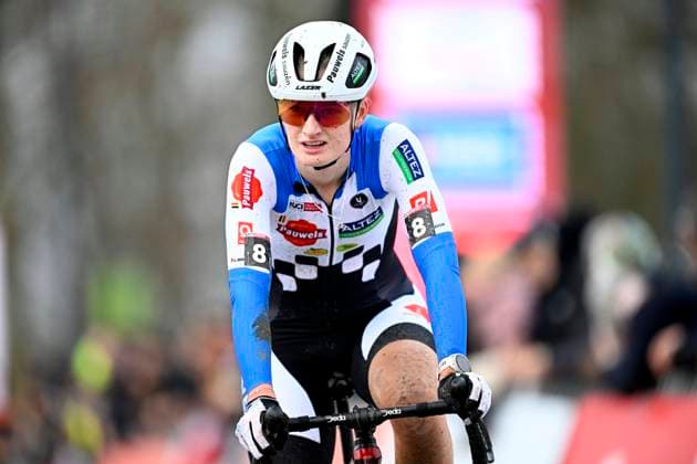 UCI Cyclocross World Cup 2025-2026 Namur NAMUR, BELGIUM - DECEMBER 14 : Bentveld Leonie (NED) of Pauwels Sauzen-Altez IndustrieBouw Cycling Team during the 4th leg of the Namur UCI Cyclocross World Cup 2025-2026 a cyclocross race for Women Elite on December 14, 2025 in Namur, Belgium, 14 12 2025 ( Namur Belgium  Copyright: xTomasxSiskx