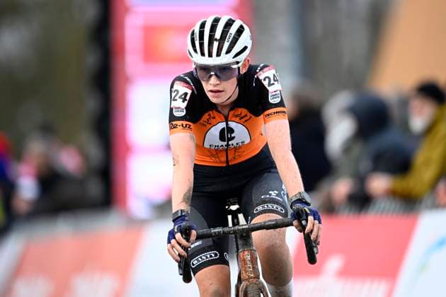 UCI Cyclocross World Cup 2025-2026 Namur NAMUR, BELGIUM - DECEMBER 14 : Brouwers Julie (BEL) of Charles Liegeois Roastery CX during the 4th leg of the Namur UCI Cyclocross World Cup 2025-2026 a cyclocross race for Women Elite on December 14, 2025 in Namur, Belgium, 14 12 2025 ( Namur Belgium  Copyright: xTomasxSiskx