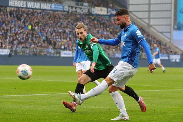 duel, duel, duel, tackle, compete Joshua Mees Preussen Muenster Marco Richter SV Darmstadt 98 14 12 2025, xtvx, Fußball 2 Bundesliga, SV Darmstadt 98 Preußen Münster v l DFL DFB REGULATIONS PROHIBIT ANY USE OF PHOTOGRAPHS as IMAGE SEQUENCES and or QUASI VIDEO Darmstadt