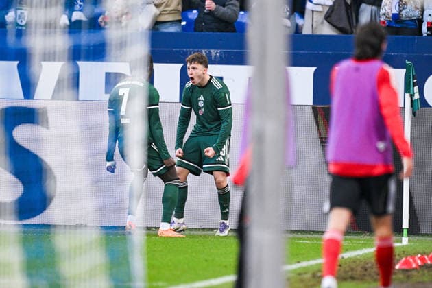 14 12 2025, Football, 2 Bundesliga, Season 2025 2026, Matchday 16, FC Schalke 04 1 FC Nürnberg, Vitalie Becker FC Schalke 04 celebrates the goal for 1 0, xRHR PHOTO YYx Copyright: KROEGER RHR-FOTOx RHR-FOTO YY