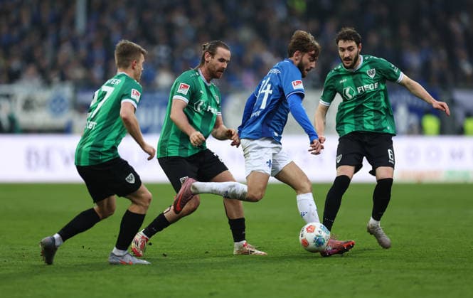 14 12 2025, Football 2 Bundesliga, SV Darmstadt 98 SC Preußen Münster, emonline, emspor, despor, v l , Jano Ter Horst SC Preußen Münster , Jannis Heuer SC Preußen Münster , Killian Corredor SV Darmstadt 98 , Marcel Benger SC Preußen Münster DFL DFB REGULATIONS PROHIBIT ANY USE OF PHOTOGRAPHS AS IMAGE SEQUENCES AND OR QUASI VIDEO xdcx Copyright: HMBxMedia Claus