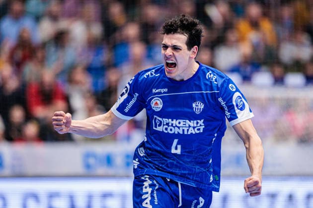 Samuel Zehnder TBV Lemgo Lippe, 04 celebrates after scoring goal GER, TBV Lemgo Lippe vs THW Kiel, Handball, 1 Bundesliga, Matchday 17, Season 2025 2026, 14 12 2025 GER, TBV Lemgo Lippe vs THW Kiel, Handball, 1 Bundesliga, Matchday 17, Season 2025 2026, 14 12 2025 Lemgo Copyright: xEibner-Pressefoto JanxRollingerx EP_JSK