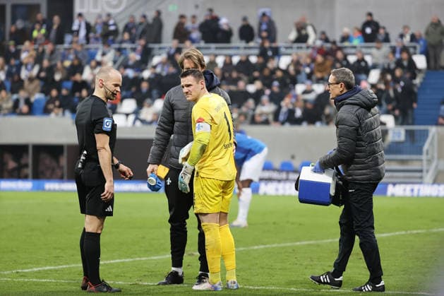 14 12 2025, xtvx, Soccer 2 Bundesliga, SV Darmstadt 98 Preußen Münster v l Injury Goalkeeper Marcel Schuhen SV Darmstadt 98 DFL DFB REGULATIONS PROHIBIT ANY USE OF PHOTOGRAPHS as IMAGE SEQUENCES and or QUASI VIDEO Darmstadt