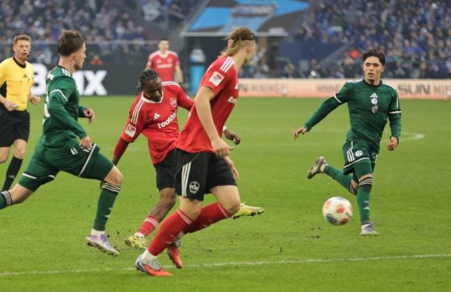 14 12 2025 Soccer season 2025 2026 2 Soccer Bundesliga 16 Matchday FC Schalke 04 S04 Knappen 1 FC Nürnberg FCN Club Sportfoto Zink DaMa xdaxmax DFL regulations prohibit any use of photographs as image sequences and or quasi video only for editorial use Mohamed Ali Zoma 23, 1 FC Nürnberg FCN with shot on goal
