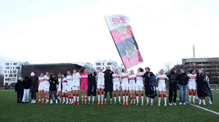 BAU 14 12 2025 Stuttgart womens soccer VfB Stuttgart vs SC Sand, the Stuttgart women celebrate the autumn championship