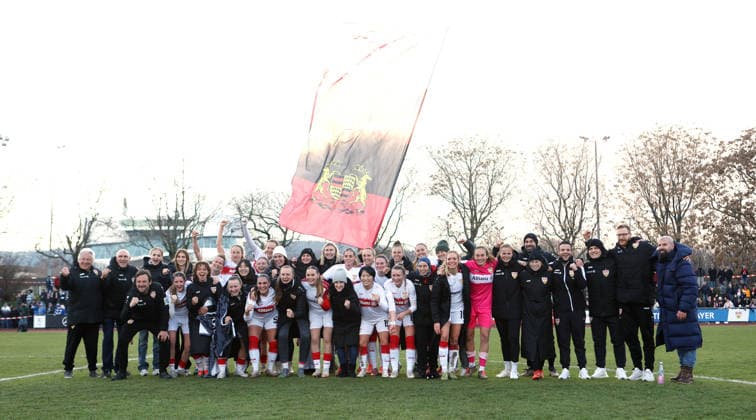 BAU 14 12 2025 Stuttgart womens soccer VfB Stuttgart vs SC Sand, the Stuttgart women celebrate the autumn championship