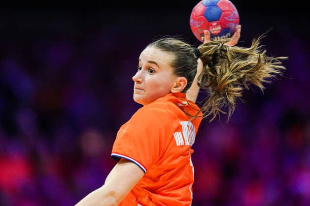 2025-12-14 Netherlands v France - IHF World Women s Handball Championship Bronze Medal Match ROTTERDAM, NETHERLANDS - DECEMBER 14: Bo van Wetering of the Netherlands during the IHF World Women s Handball Championship Bronze Medal Match match between Netherlands and France at Ahoy on December 14, 2025 in Rotterdam, Netherlands. Rotterdam Ahoy Netherlands Content not available for redistribution in The Netherlands directly or indirectly through any third parties. Copyright: xHenkxSeppenx