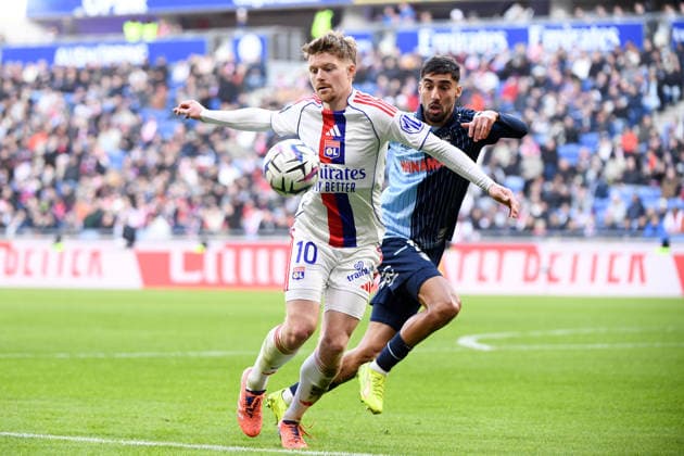 Olympique Lyonnais v Le Havre AC - Ligue 1 McDonald s 2025 2026 18 Yanis ZOUAOUI (hac) - 10 Pavel SULC (ol) during the Ligue 1 McDonald s match between Lyon and Le Havre at Groupama Stadium on December 14, 2025 in Lyon, France. Lyon France  Copyright: xFEPx 776348232