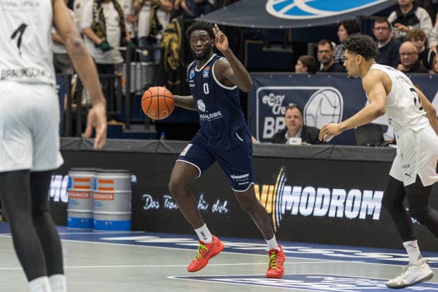 GER, easy Credit Basketball Bundesliga, Syntainics MBC Basketball Löwen Braunschweig 14 12 2025, Stadthalle, Weißenfels, GER, easy Credit Basketball Bundesliga, Syntainics MBC Basketball Löwen Braunschweig Khyri Thomas Syntainics MBC, 0 Â Foto Alexander Trienitz Weißenfels Stadthalle Sachsen Anhalt Germany