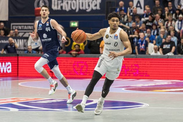GER, easy Credit Basketball Bundesliga, Syntainics MBC Basketball Löwen Braunschweig 14 12 2025, Stadthalle, Weißenfels, GER, easy Credit Basketball Bundesliga, Syntainics MBC Basketball Löwen Braunschweig Adrian Worthy Basketball Löwen Braunschweig, 0 Â Photo Alexander Trienitz Weißenfels Stadthalle Sachsen Anhalt Germany