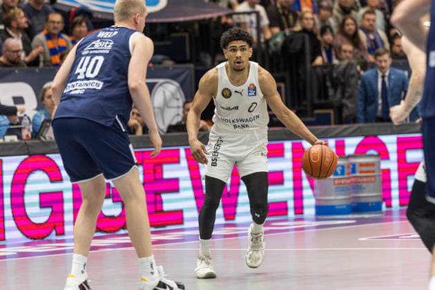 GER, easy Credit Basketball Bundesliga, Syntainics MBC Basketball Löwen Braunschweig 14 12 2025, Stadthalle, Weißenfels, GER, easy Credit Basketball Bundesliga, Syntainics MBC Basketball Löwen Braunschweig Adrian Worthy Basketball Löwen Braunschweig, 0 Â Photo Alexander Trienitz Weißenfels Stadthalle Sachsen Anhalt Germany
