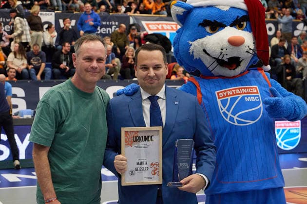 Martin Geissler MBC, Manager , Preis der Sportjournalisten, Syntainics MBC vs Basketball Löwen Braunschweig, Basketball, Bundesliga, Maenner, Saison 2025 26, 10 Spieltag, 14 12 2025 Weissenfels Stadthalle Sachsen Anhalt Germany