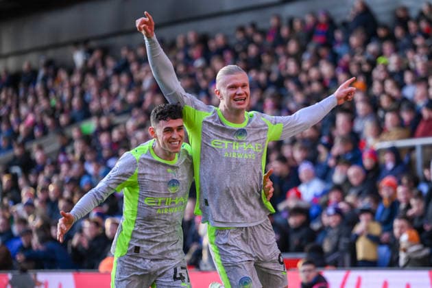 Crystal Palace v Manchester City Premier League Erling Haland of Manchester City celebrates scoring the first goal for his team during the Premier League match at Selhurst Park, London 14 12 2025 UK Newspapers OUT Copyright: xMalcolmxFellx FIL-22637-0034