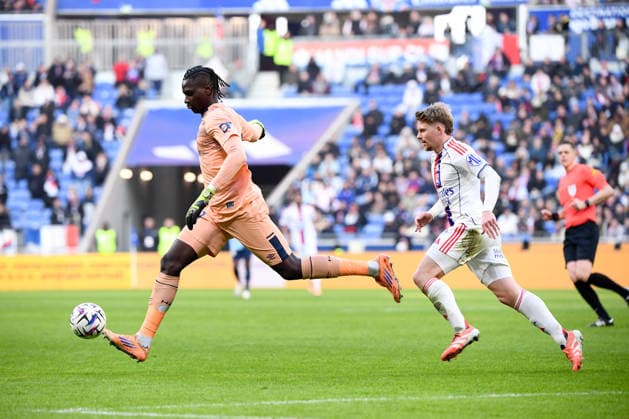 Olympique Lyonnais v Le Havre AC - Ligue 1 McDonald s 2025 2026 10 Pavel SULC (ol) - 99 Mory DIAW (hac) during the Ligue 1 McDonald s match between Lyon and Le Havre at Groupama Stadium on December 14, 2025 in Lyon, France. Lyon France  Copyright: xFEPx 776348232
