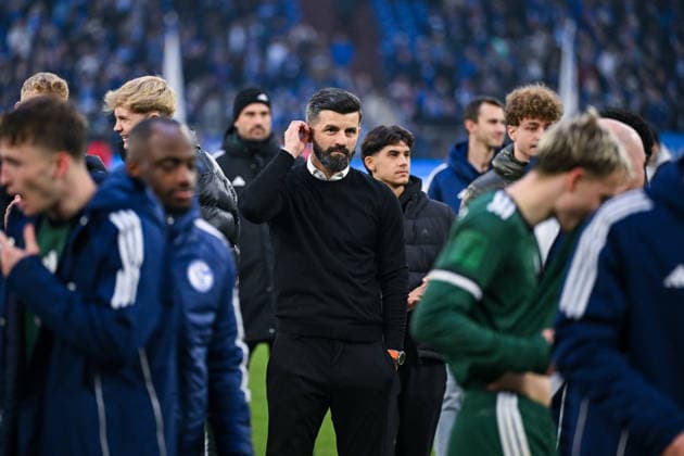 14 12 2025, Football, 2 Bundesliga, Season 2025 2026, Matchday 16, FC Schalke 04 1 FC Nürnberg, Coach Miron Muslic FC Schalke 04 xRHR PHOTO YYx Copyright: KROEGER RHR-FOTOx RHR-FOTO YY