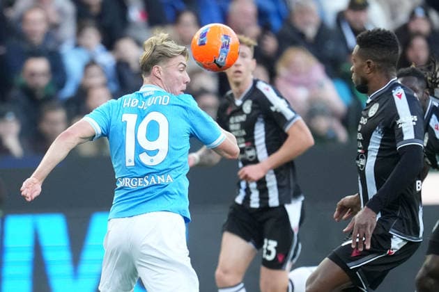 UDINE, ITALY - DECEMBER 14: Rasmus Hojlund of SSC Napoli during the match between Udinese Calcio and SSC Napoli at Bluenergy Stadium on December 14, 2025 in Udine, Italy Copyright: xFOTOAGENZIAx
