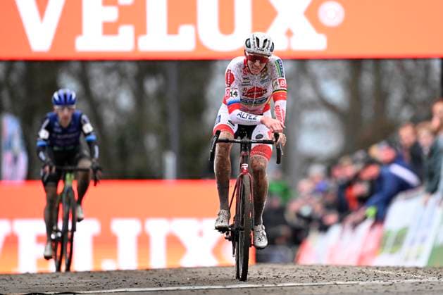 UCI Cyclocross World Cup 2025-2026 Namur NAMUR, BELGIUM - DECEMBER 14 : Vanthourenhout Michael (BEL) of Pauwels Sauzen-Altez IndustrieBouw Cycling Team during the 4th leg of the Namur UCI Cyclocross World Cup 2025-2026 a cyclocross race for Men Elite on December 14, 2025 in Namur, Belgium, 14 12 2025 ( Namur Belgium  Copyright: xTomasxSiskx