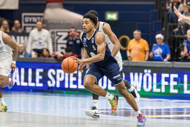 GER, easy Credit Basketball Bundesliga, Syntainics MBC Basketball Löwen Braunschweig 14 12 2025, Stadthalle, Weißenfels, GER, easy Credit Basketball Bundesliga, Syntainics MBC Basketball Löwen Braunschweig Marcus Foster Syntainics MBC, 5 Â Photo Alexander Trienitz Weißenfels Stadthalle Sachsen Anhalt Germany
