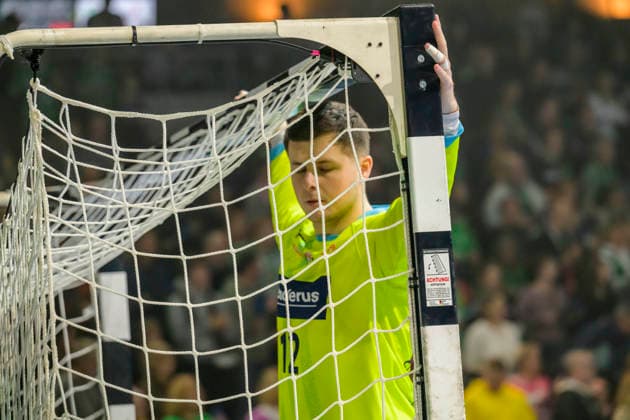 f l t r Anadin Suljakovic HSG Wetzlar 12 , high concenrtated , GER, Berlin, Handball, Fuechse Berlin vs HSG Wetzlar, DAIKIN Handball Bundesliga, at the Max Schmeling Halle, December 14, 2025,f l t r GER, Berlin, Handball, Fuechse Berlin vs HSG Wetzlar, DAIKIN Handball Bundesliga, at the Max Schmeling Halle, December 14, 2025, Copyright: HMBxMedia UwexKoch