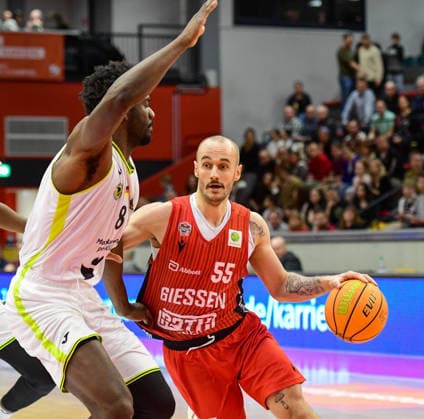 Nat Diallo, Simon Krjcovic 2 Bundesliga Pro A, Matchday 12, 46ers, Basketball, Basketball season 2025 2026, BBL, Germany, Gießen 46ers BBC Bayreuth, Gießen in red, Men, Bayreuth white