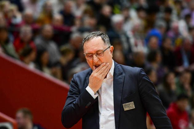 Branislav Ignjatovic 2 Bundesliga Pro A, Matchday 12, 46ers, Basketball, Basketball season 2025 2026, BBL, Germany, Gießen 46ers BBC Bayreuth, Gießen in red, Men, Bayreuth white