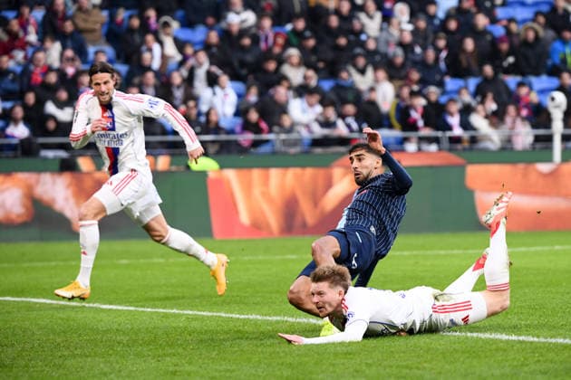 Olympique Lyonnais v Le Havre AC - Ligue 1 McDonald s 2025 2026 18 Yanis ZOUAOUI (hac) - 10 Pavel SULC (ol) during the Ligue 1 McDonald s match between Lyon and Le Havre at Groupama Stadium on December 14, 2025 in Lyon, France. Lyon France  Copyright: xFEPx 776348232