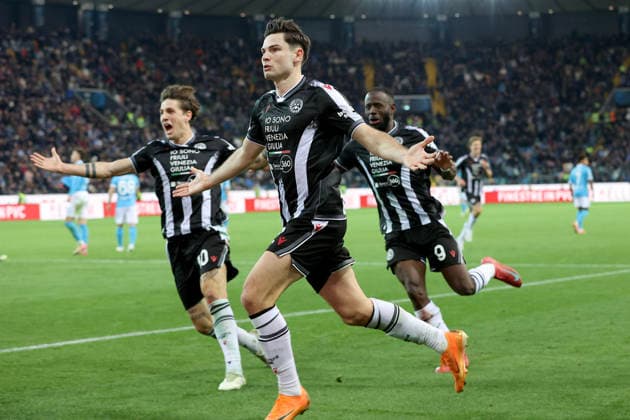 December 14, 2025, Udine: Udinese s Jurgen Ekkelenkamp (R) jubilates with his teammates after scoring a goal during the Italian Serie A soccer match Udinese Calcio vs SSC Napoli at the Friuli - Bluenergy Stadium in Udine, Italy, 14 December 2025. ANSA GABRIELE MENIS Serie A - Udinese Vs Napoli  - ZUMAa110 20251214_zaf_a110_051 Copyright: xGabrielexMenisx