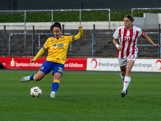 Nelly Juckel FC Carl Zeiss Jena Women, 31 on goal 1 FC Koeln vs FC Carl Zeiss Jena, Football, Womens Bundesliga, Google Pixel Womens Bundesliga, Matchday 13, Season 2025 2026, 14 12 2025 DFB REGULATES PROHIBIT ANY USE OF PHOTOGRAPHS AS IMAGE SEQUENCES AND OR QUASI VIDEO, 1 FC Koeln vs FC Carl Zeiss Jena, Football, Womens Bundesliga, Google Pixel Womens Bundesliga, Matchday 13, Season 2025 2026, 14 12 2025 Koeln Copyright: xEibner-Pressefoto DamianxKruczynx EP_DKI